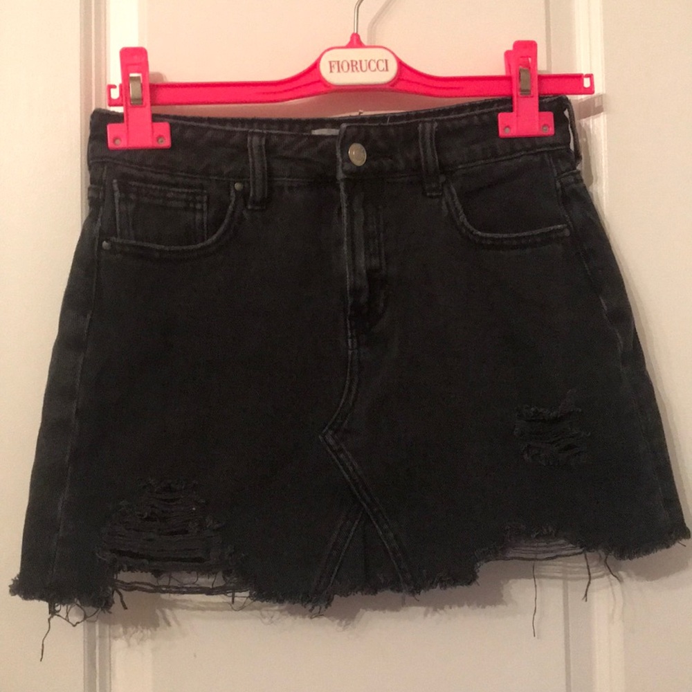 Super cute pac sun black denim raw hem mini skirt